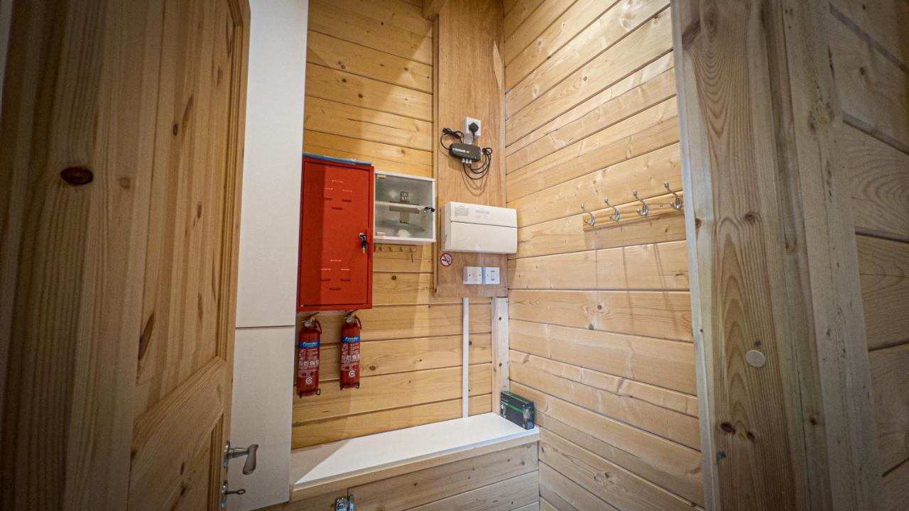 Sundance Lodge, Fantastic New Cabin With Hot Tub - Sleeps 6 - Largest In Felmoor Park Morpeth Zewnętrze zdjęcie