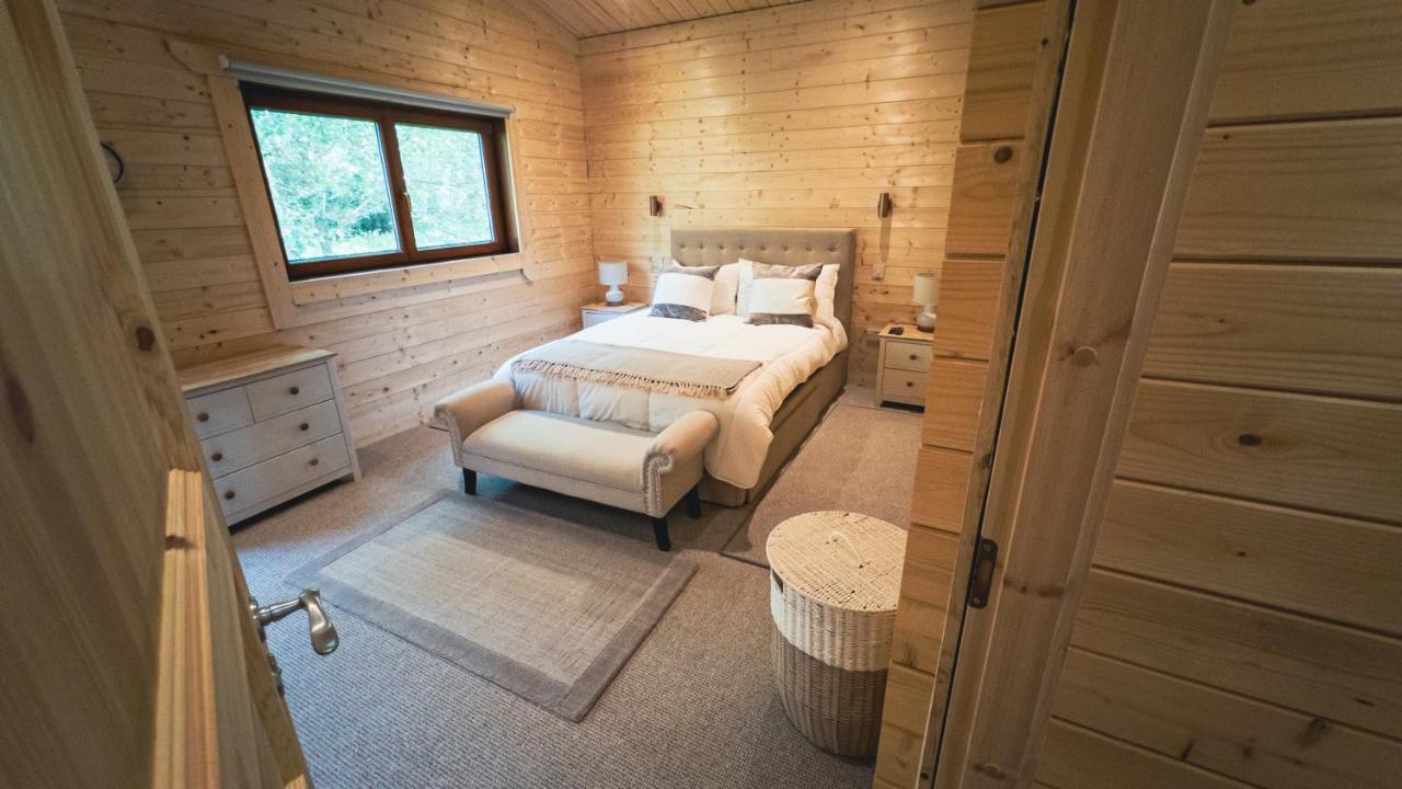 Sundance Lodge, Fantastic New Cabin With Hot Tub - Sleeps 6 - Largest In Felmoor Park Morpeth Zewnętrze zdjęcie