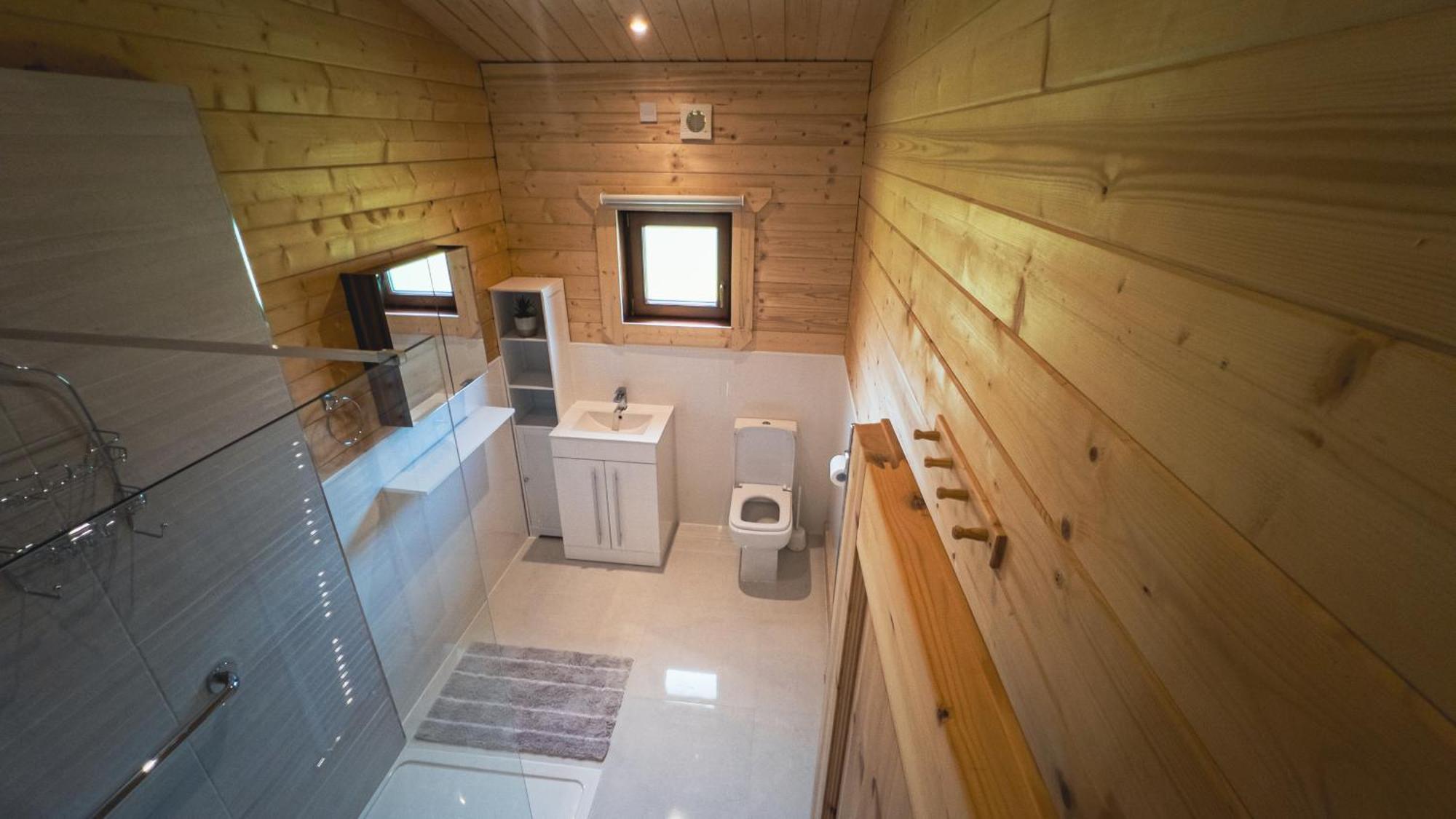 Sundance Lodge, Fantastic New Cabin With Hot Tub - Sleeps 6 - Largest In Felmoor Park Morpeth Pokój zdjęcie